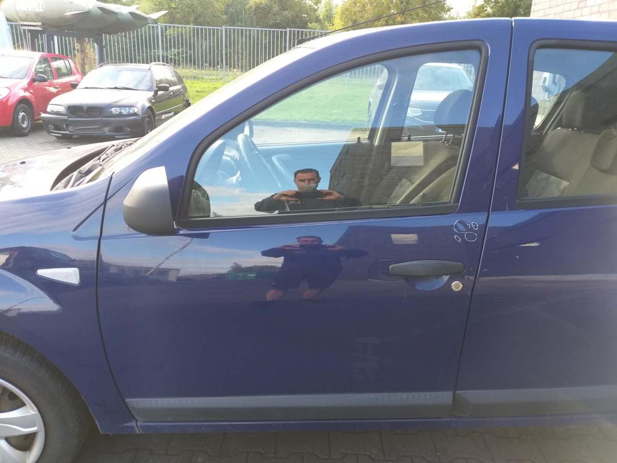 Dacia Sandero original Tür vorn links OV61H Blue Bj.2009